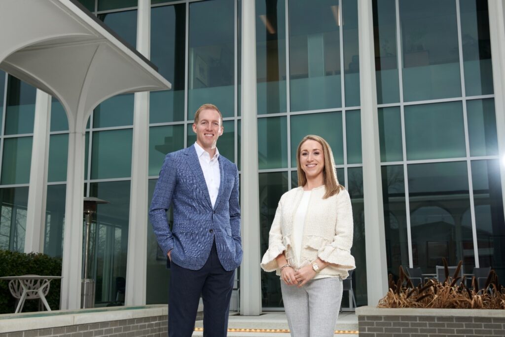 Financial advisors in Kansas City outside Moneta office building