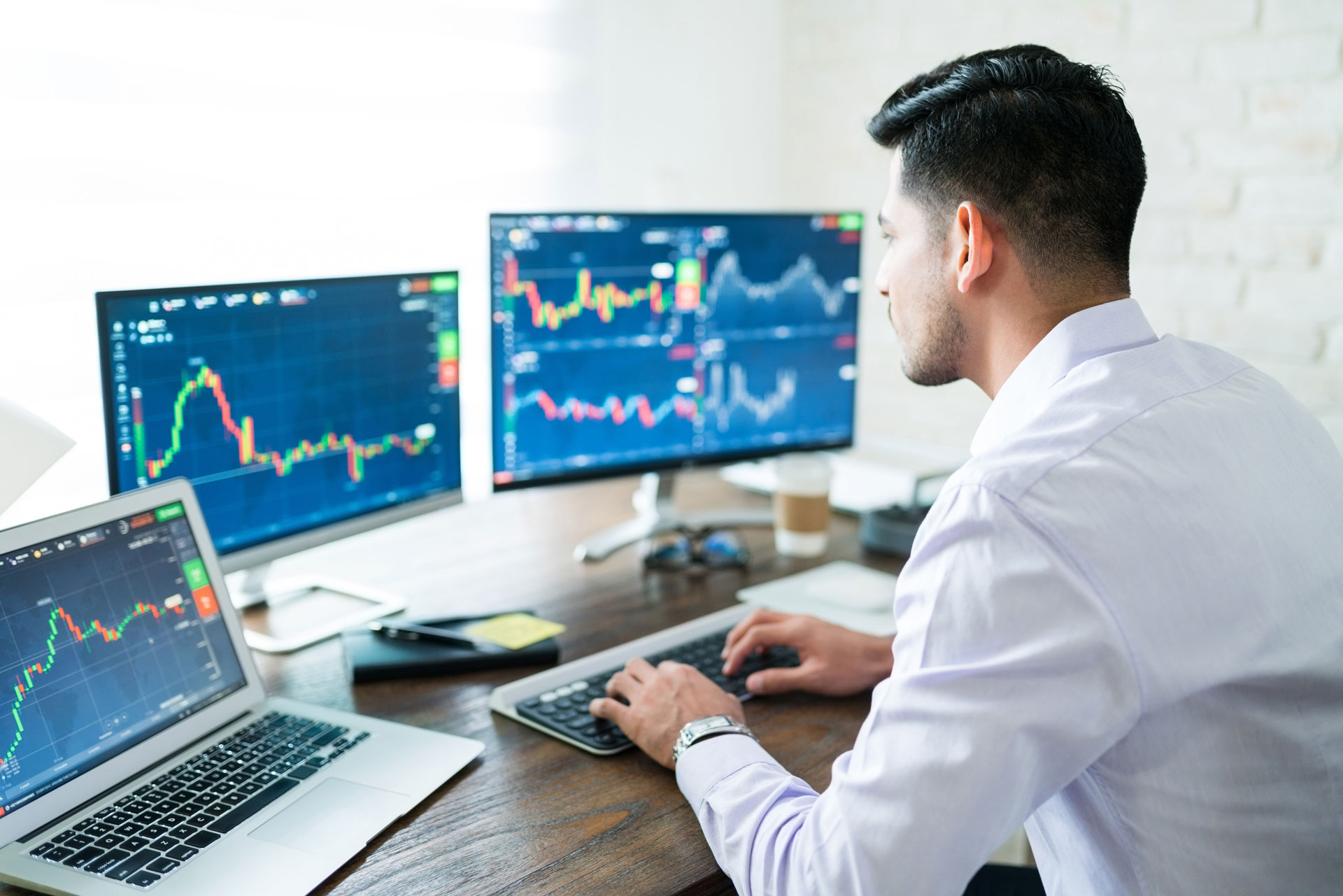 Savvy Year-End Wealth Management Moves