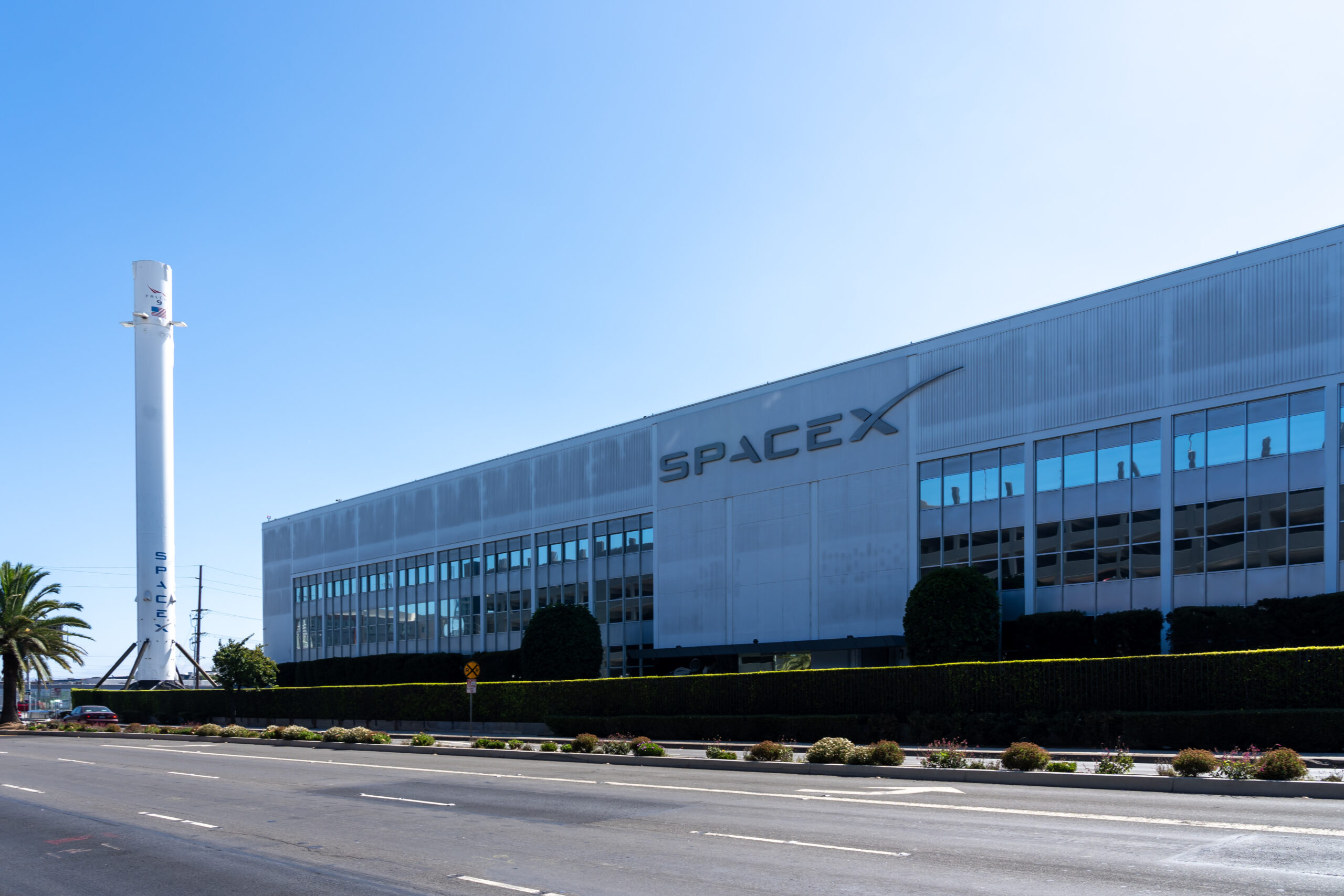 SpaceX and the IPO Question: How Investors Should Think Beyond the Excitement